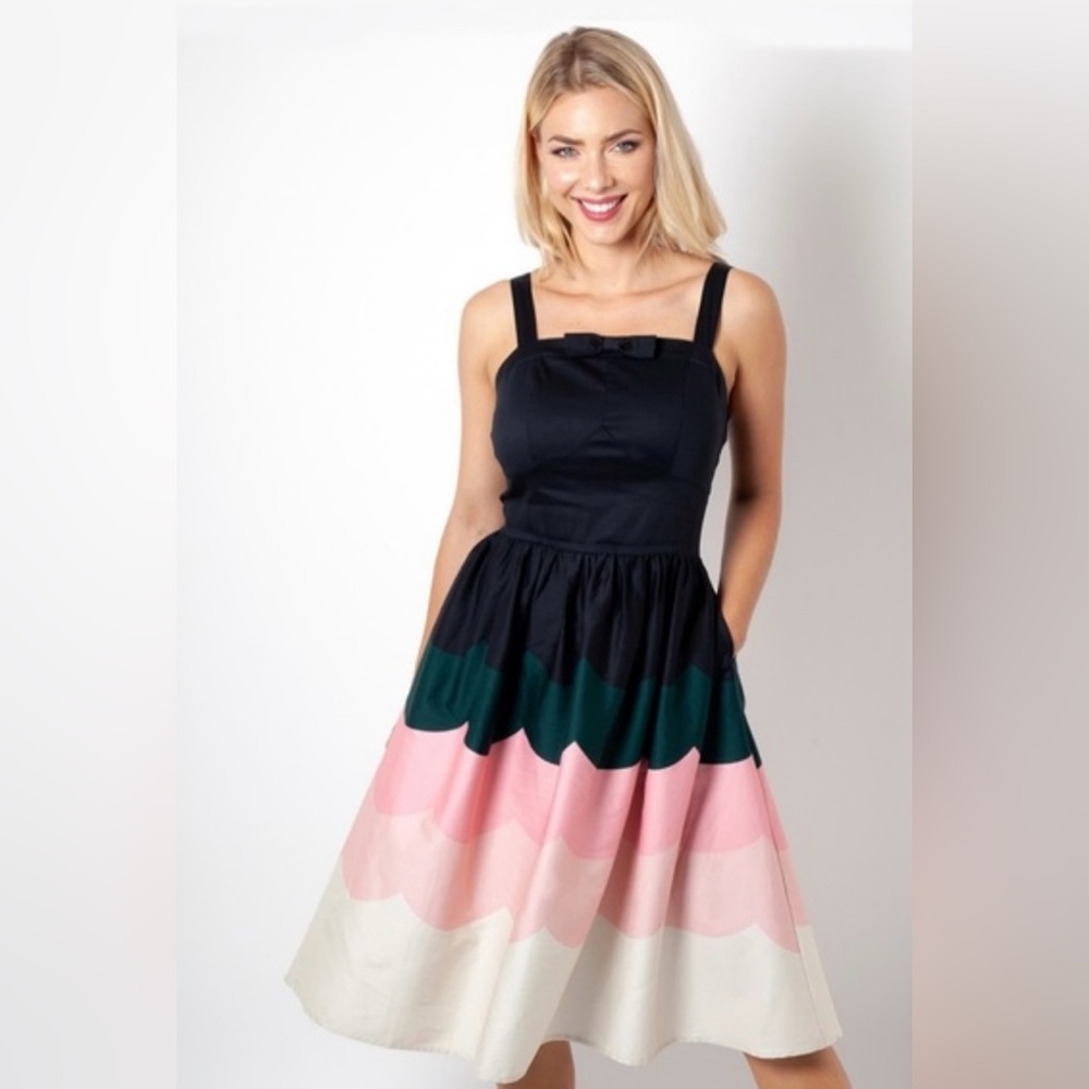 NWT Voodoo Vixen Sally Scallop Dress size 6